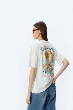 Koton Oversize Arkası Mistik Baskılı Bisiklet Yaka Kısa Kollu Tişört
