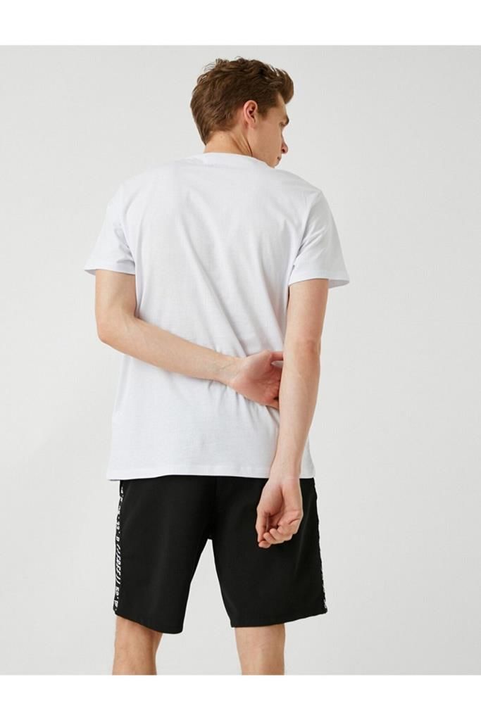 Koton Erkek Standart Fit Baskılı Tişört
