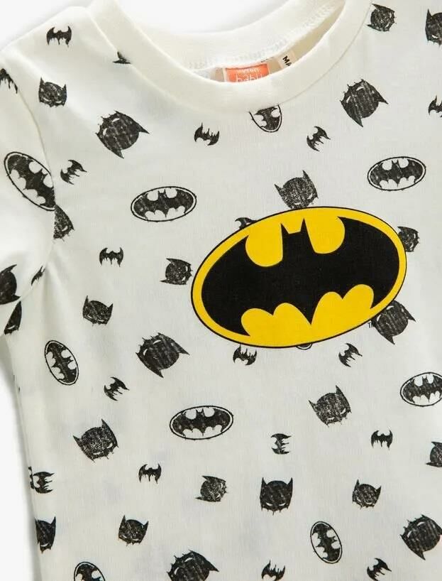 Koton Erkek Bebek Batman Tişört Baskılı Lisanslı Kısa Kollu Bisiklet Yaka