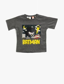 Koton Erkek Çocuk Batman Lisanslı Baskılı Bisiklet Yaka Kısa Kollu Tişört Pamuklu
