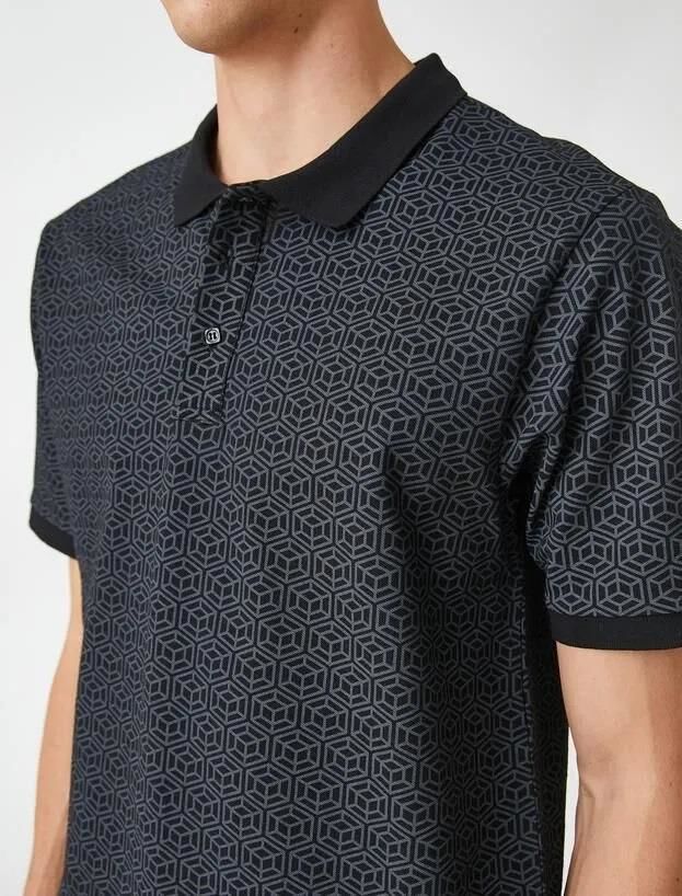 Koton Erkek Polo Yaka Tişört Geometrik Detaylı Dar Kesim