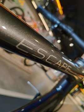 Giant Escape R3
