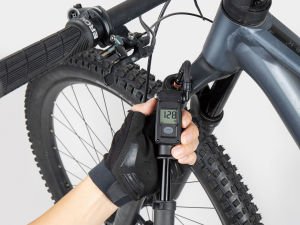 TOPEAK - Mountain2Stage Digital - Amortisör ve Lastik Pompası (300Psi) TMTD-2STG