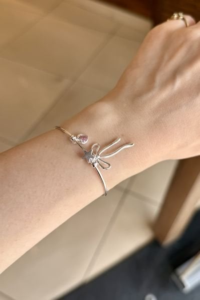Kalp ve Fiyonk Charmlı Pinterest Model Yarım Bilezik