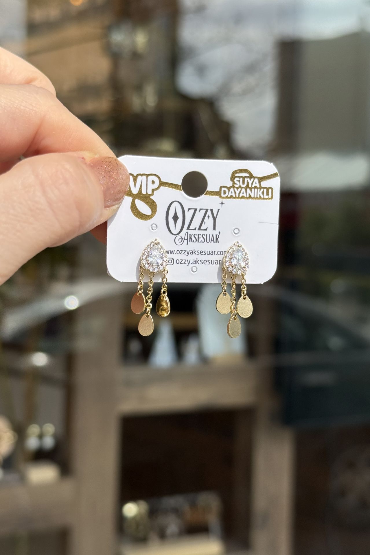 VIP Pullu Damla Taş Küpe 14K