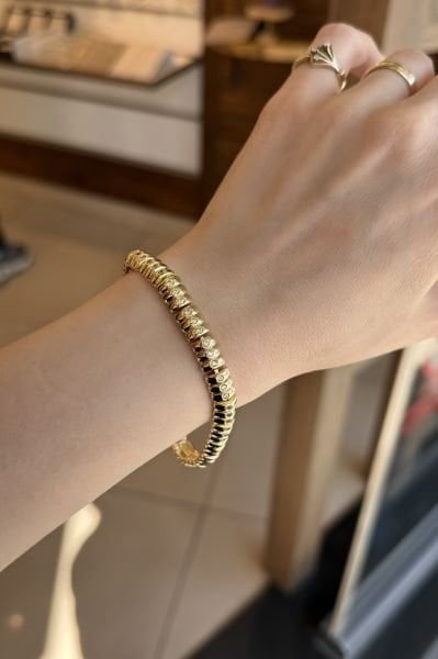 VIP Ortası Taşlı Bombeli Bileklik 17 + 2 cm