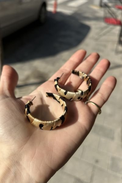 Yarım Halka Leopar Küpe