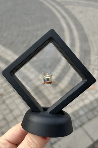 Renkli Opal Taşlı Kare Model Çelik Kolye Ucu