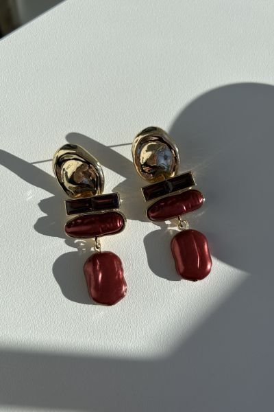 Bordo Taşlı Marka Model Sallantılı Küpe