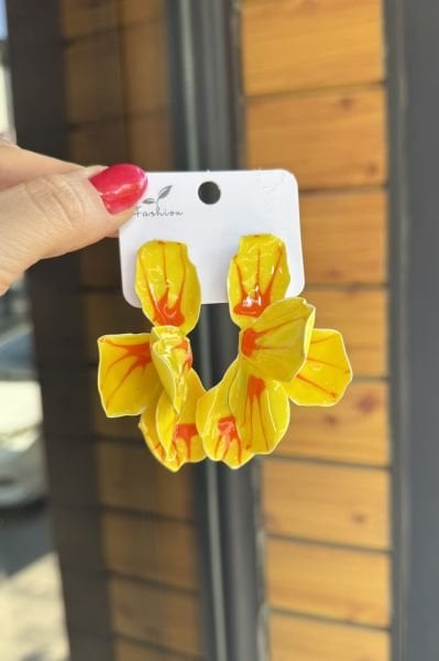 Marka Model Desenli Çiçek Küpe Sarı