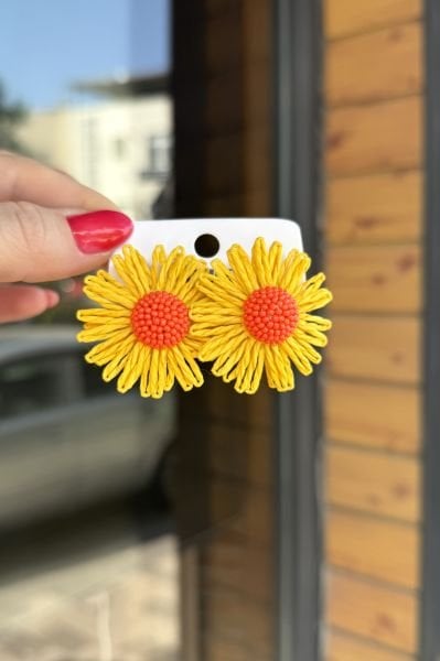 Boncuklu Hasır Çiçek Küpe
