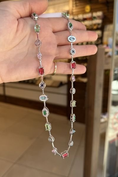 Tamamı 7 Element Taşlı Kolye