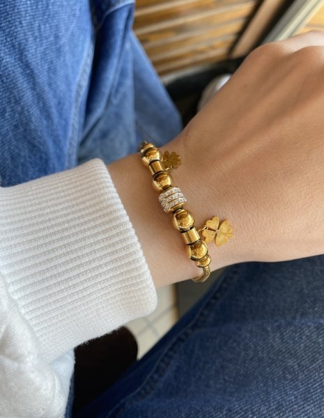 Çelik Yoncalı Pandora Model Charm Bileklik