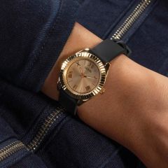 GUESS GUGW0724L2 SİYAH SİLİKON KORDON KADIN KOL SAATİ