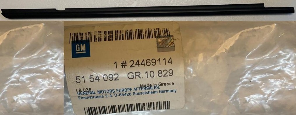 OPEL ASTRA H ARKA SAĞ CAM KENAR ÇITASI