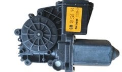 OPEL CORSA B SAĞ KAPI  CAM MOTORU, 90520190