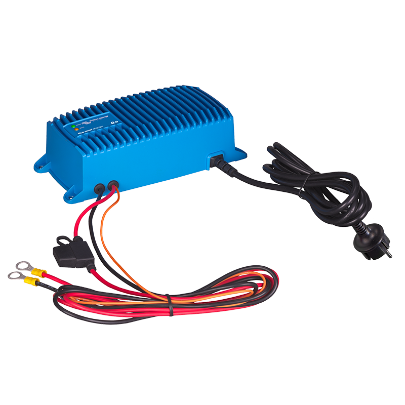 Blue Smart IP67 Charger 12/17 (1)