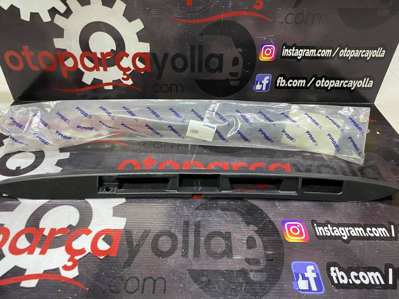 Berlingo Arka Bagaj Çıtası Yerli