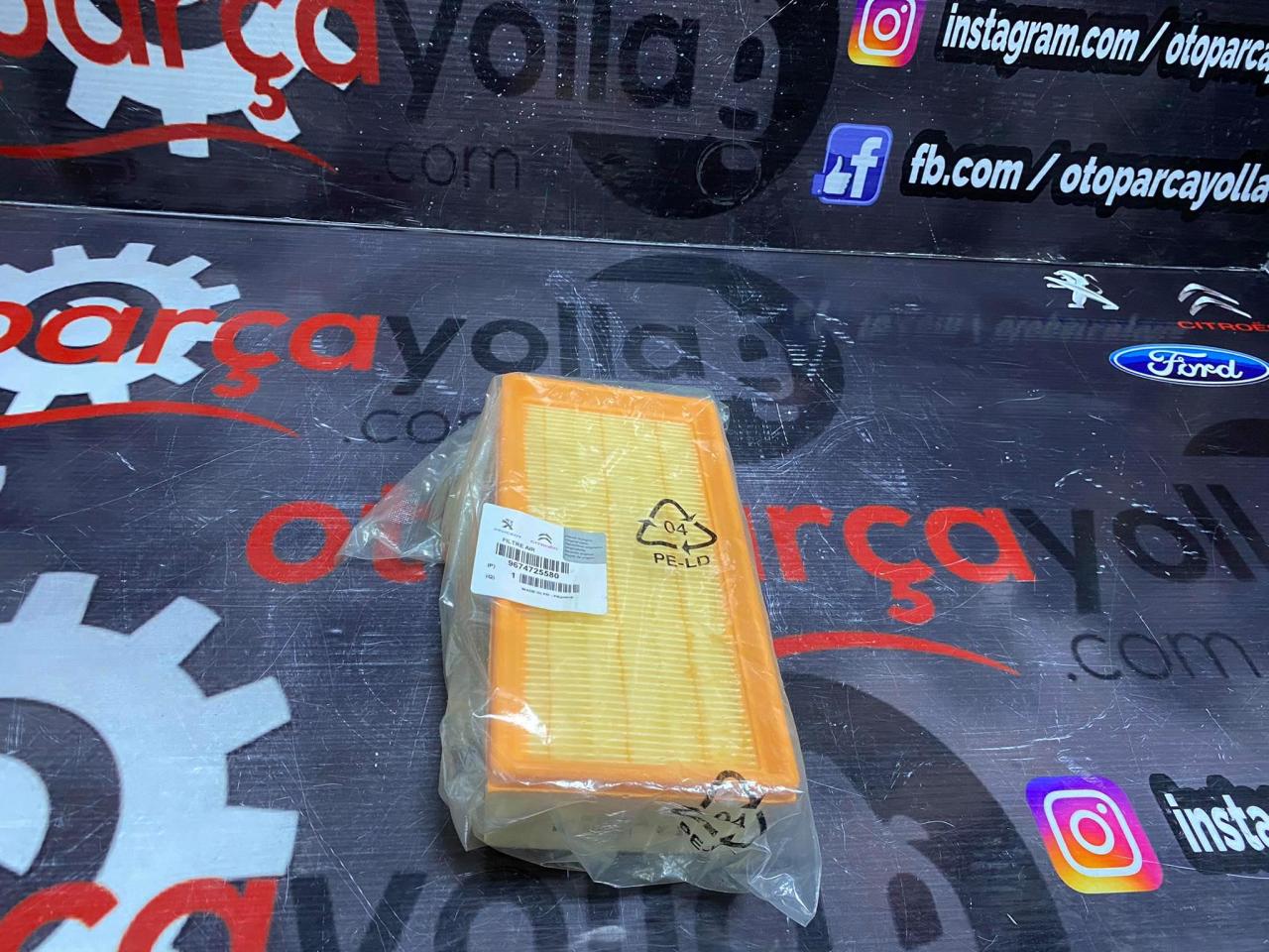 308 1.2 Vti Hava Filtresi Orjinal 9674725580