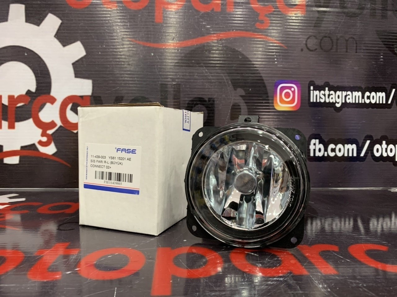 Ford Connect Sis Farı Büyük İthal