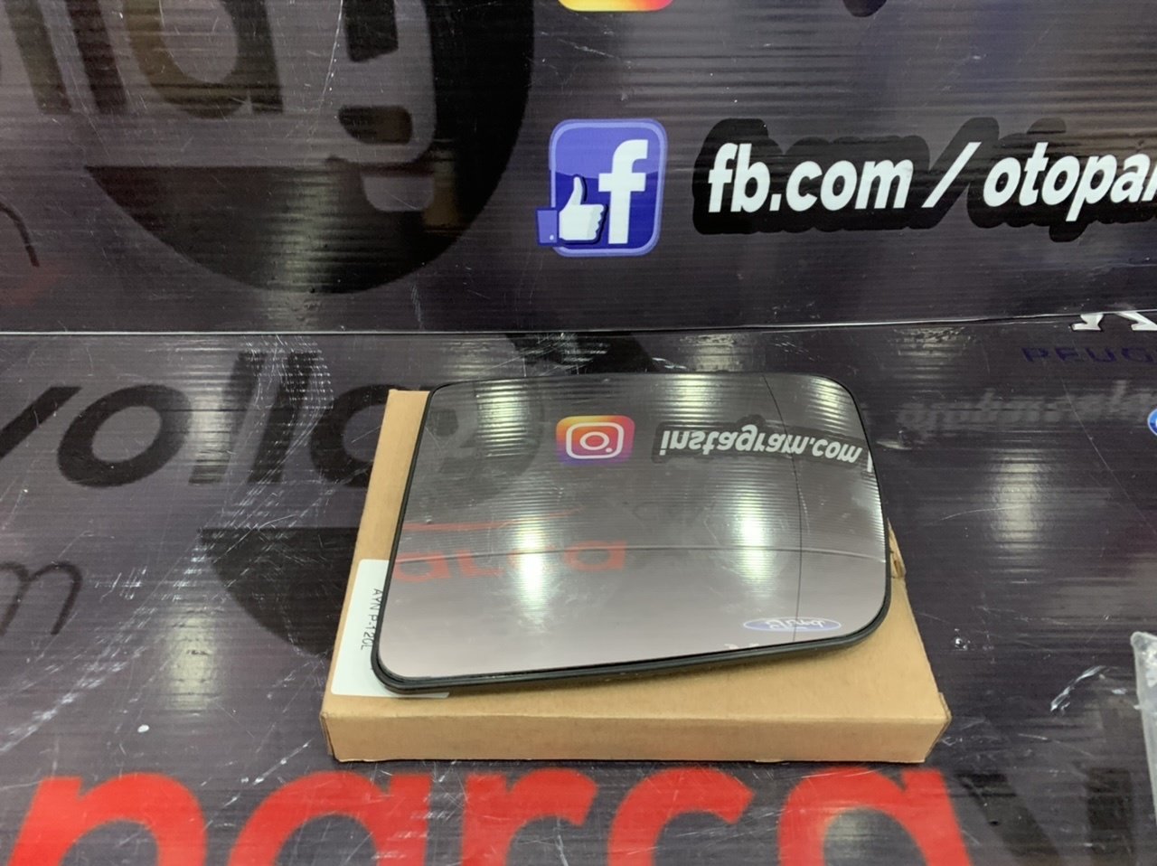 Ford Connect Sol Ayna Camı Elektrikli İthal