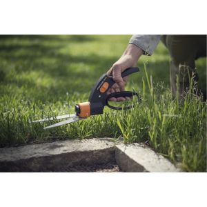 Fiskars 113680-1000589 GS42 Servo-System Çim Makası