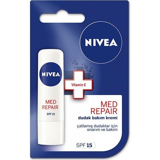 Nivea Çatlamış Dudaklar İçin Onarım Ve Bakım Dudak Bakım Kremi