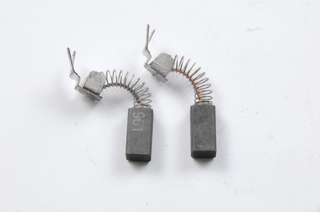 6.3 X 8 X 16.5 K.Fırça