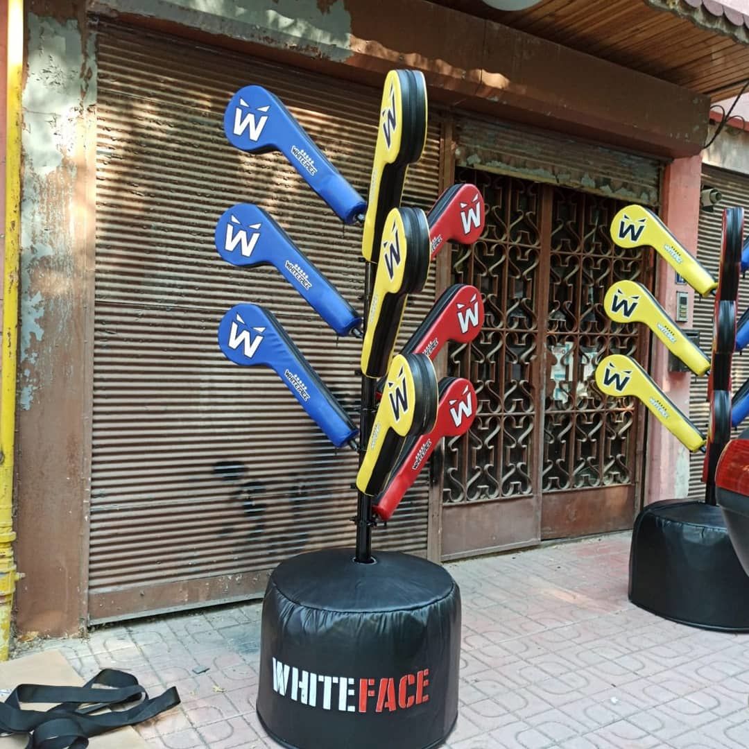 Whiteface Taekwondo çoklu raket Standı 9lu Manken