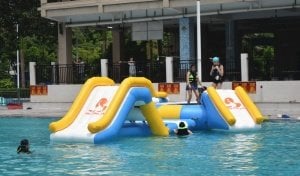 havuz aqua park -şişme trambolin