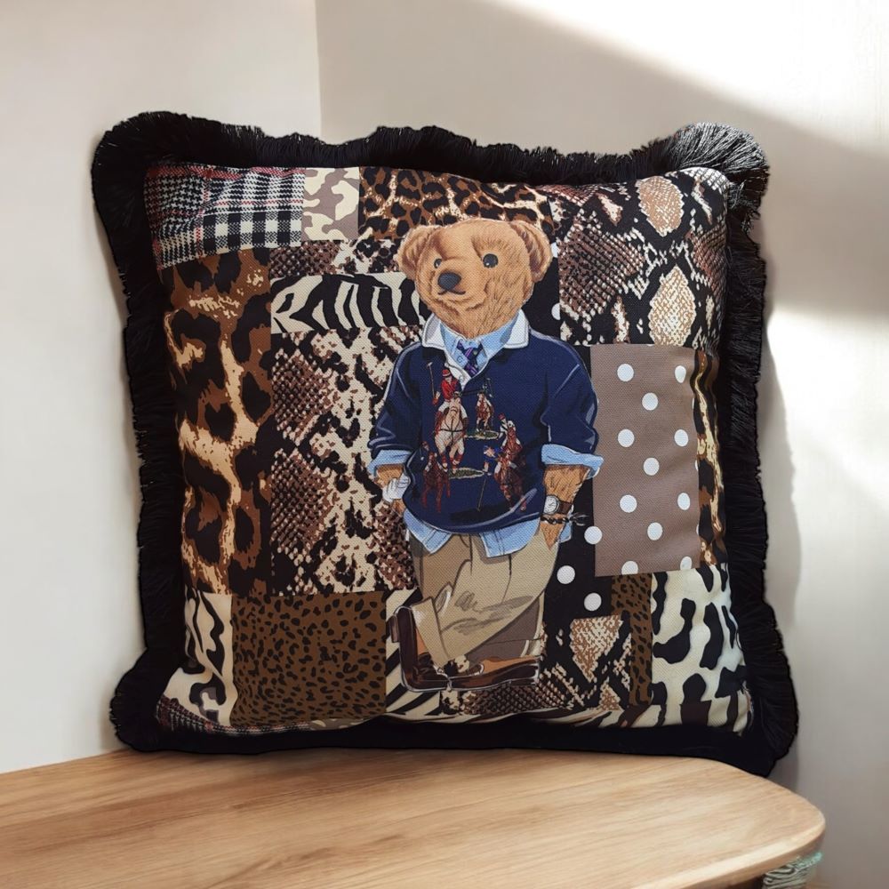 Leopar Patchwork Zeminde Mavi Kazaklı Teddy Yastık