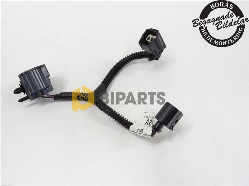Ford  Cam Suyu Yıkama Depo Tesisatı AV6T F221050 ABD