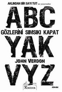 Koridor Yayıncılık GÖZLERİNİ SIMSIKI KAPAT