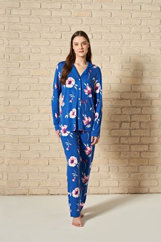 Kadın Önden Düğmeli Alt Üst Çiçek Desenli Uzun Kollu Pijama Takımı