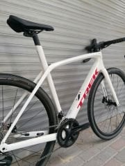 Trek Domane SL 5 Disc Carbon Yol / Yarış Bisikleti