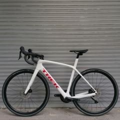 Trek Domane SL 5 Disc Carbon Yol / Yarış Bisikleti