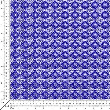 Saks Mavi Zemine Beyaz Dantelli Geometrik Desenli Kumaş