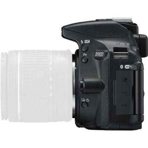 Nikon D5600 18-55mm VR DSLR Fotoğraf Makinesi