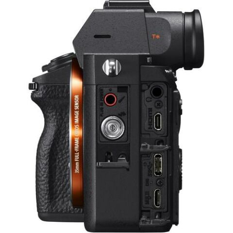 Sony A7R III Body 4K Aynasız Fotoğraf Makinesi