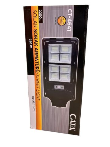 Ct-4641 250w Solar Sokak Armatürü Cata Beyaz Işık