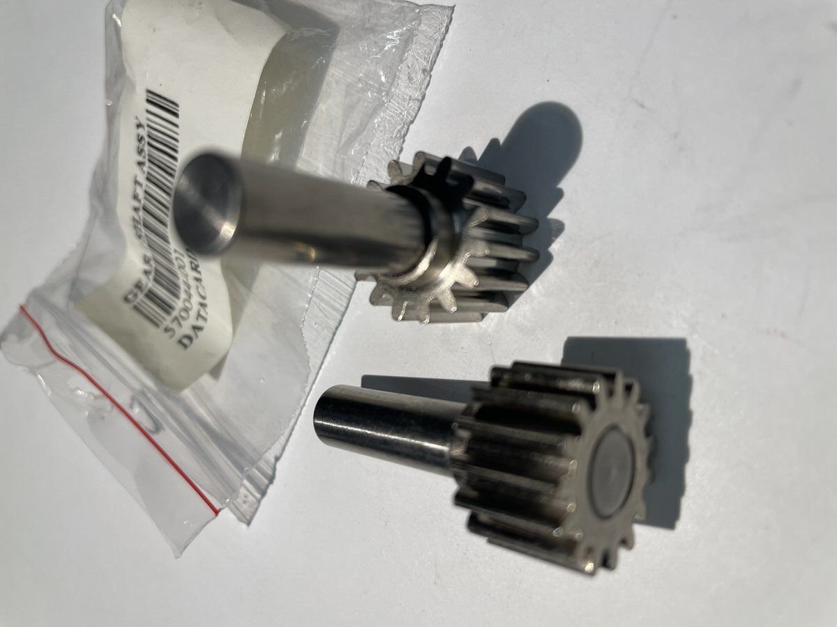 570044-001 GEAR/SHAFT ASSY