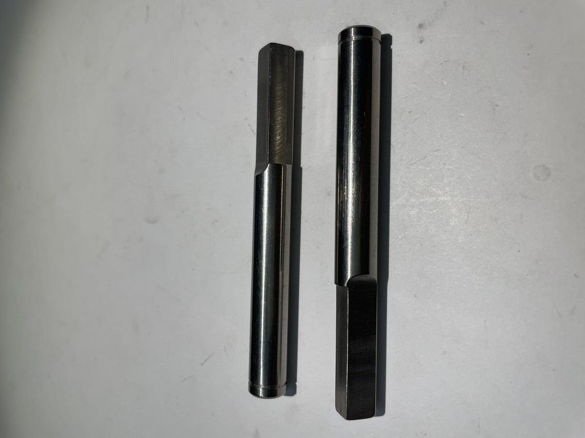 599640-001 SHAFT PIVOT