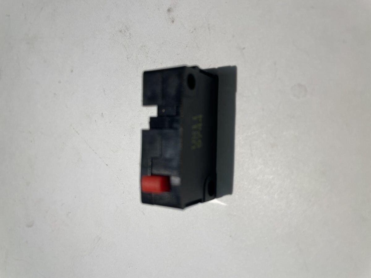 A806158-002 SENSOR, HALL EFFECT,N.O.,W/O L