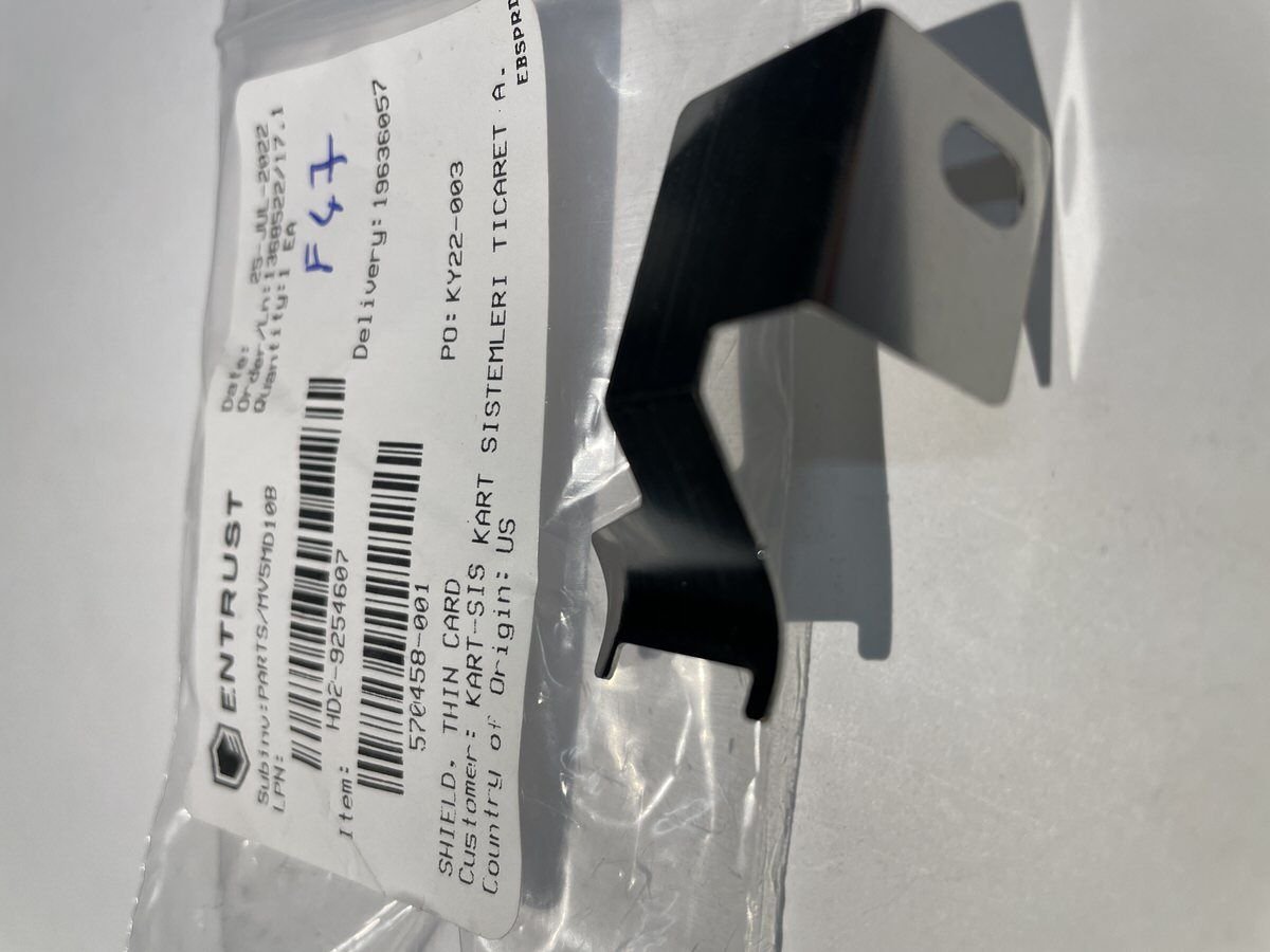 570458-001 SHIELD THIN CARD