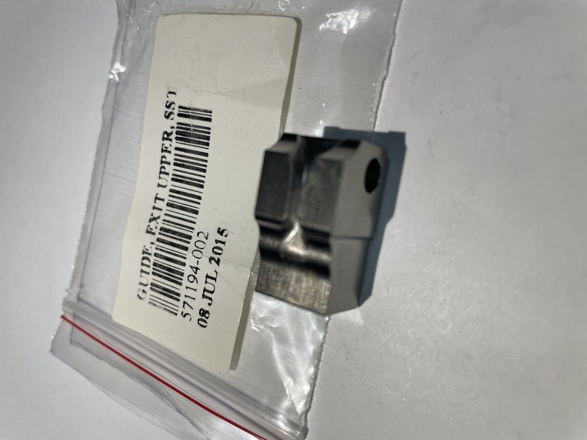571194-002 GUIDE, EXIT UPPER, SST