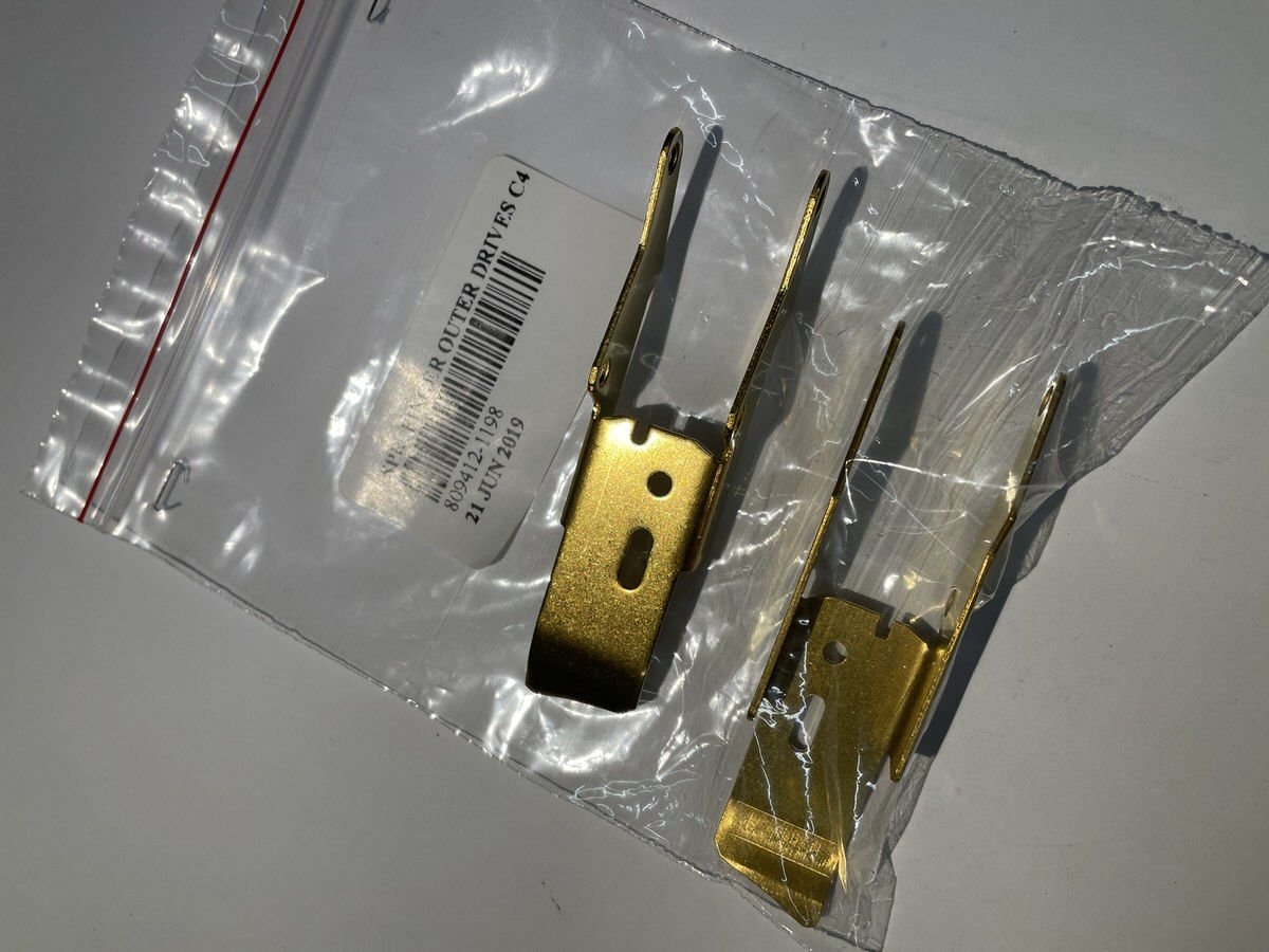 809412-1198 SPR, FINGER OUTER DRIVES C4