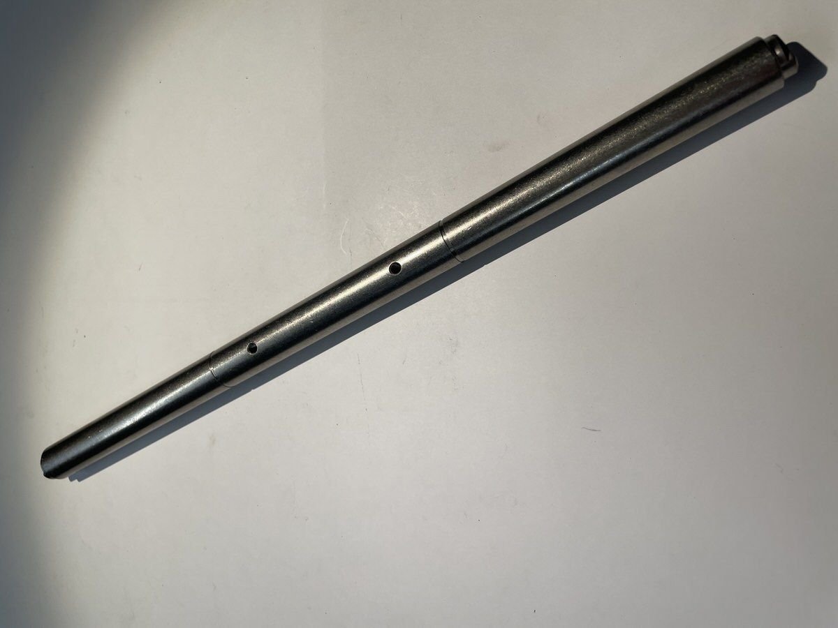 811317-1120 SPR, SHAFT PIVOT
