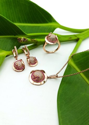925 Ayar Zirkon Taşlı Şapka Temalı Üçlü Gümüş Set