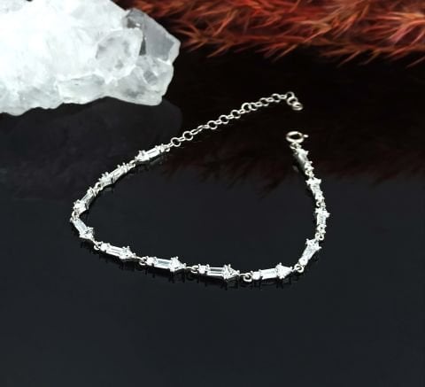 925 Ayar Zirkon Taşlı Gümüş Bileklik