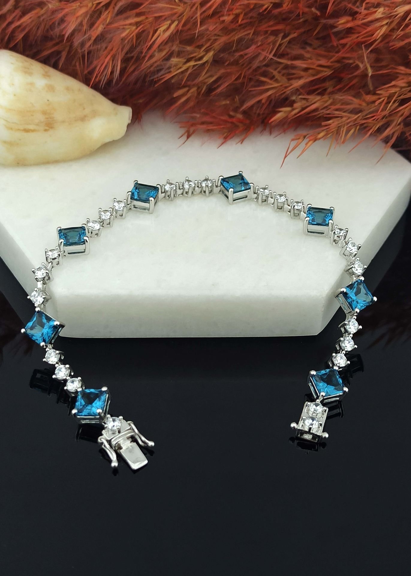 925 Ayar Blue Topaz & Zirkon Taşlı Gümüş Bileklik